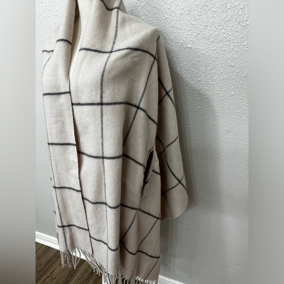 Madewell Check Cape Scarf Fringed Long Wrap Shawl Cape Wrap Neutral NEW Wool - Picture 3 of 7